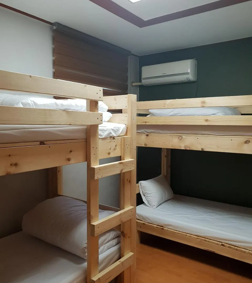 Youngstay Сеул 2*,